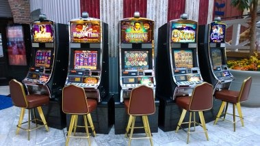 god77 mobile app interface showing live-dealer blackjack table on an Android phone